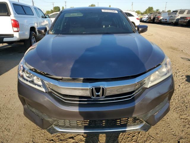 Photo 4 VIN: 1HGCR2F3XHA161074 - HONDA ACCORD LX 