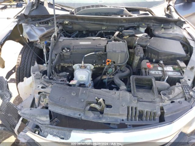 Photo 9 VIN: 1HGCR2F3XHA161074 - HONDA ACCORD LX 