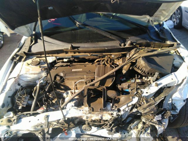 Photo 9 VIN: 1HGCR2F3XHA185844 - HONDA ACCORD SEDAN 