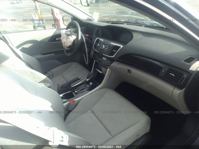 Photo 4 VIN: 1HGCR2F3XHA229325 - HONDA ACCORD SEDAN 