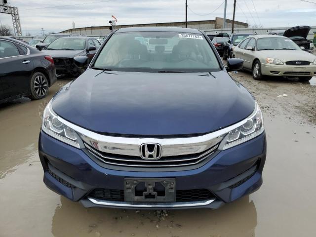 Photo 4 VIN: 1HGCR2F3XHA246576 - HONDA ACCORD LX 