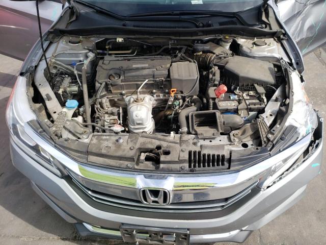 Photo 6 VIN: 1HGCR2F3XHA265368 - HONDA ACCORD LX 