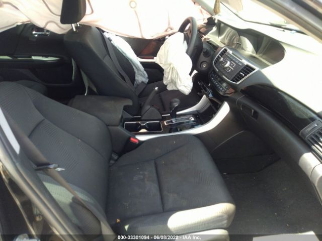 Photo 4 VIN: 1HGCR2F3XHA272577 - HONDA ACCORD SEDAN 