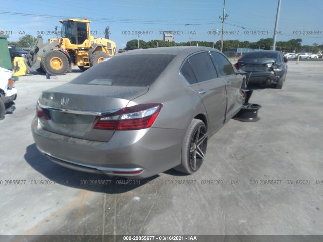 Photo 3 VIN: 1HGCR2F3XHA272885 - HONDA ACCORD SEDAN 