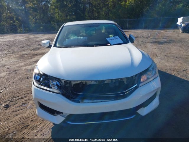 Photo 5 VIN: 1HGCR2F3XHA275768 - HONDA ACCORD 