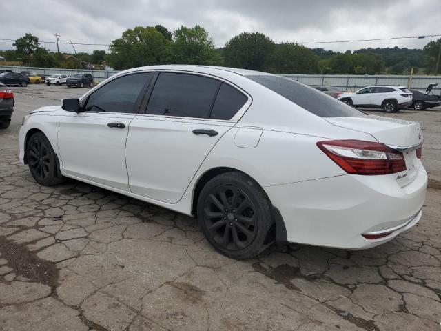 Photo 1 VIN: 1HGCR2F3XHA304816 - HONDA ACCORD 