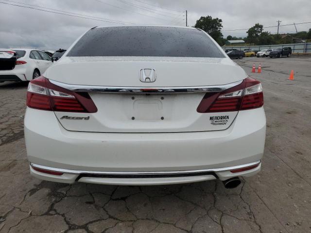 Photo 5 VIN: 1HGCR2F3XHA304816 - HONDA ACCORD 