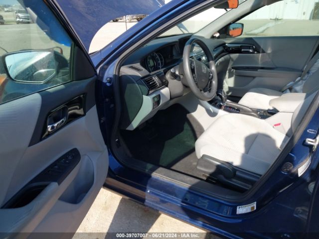 Photo 4 VIN: 1HGCR2F40GA038374 - HONDA ACCORD 