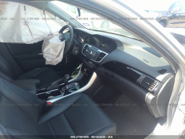 Photo 4 VIN: 1HGCR2F43GA131910 - HONDA ACCORD SEDAN 