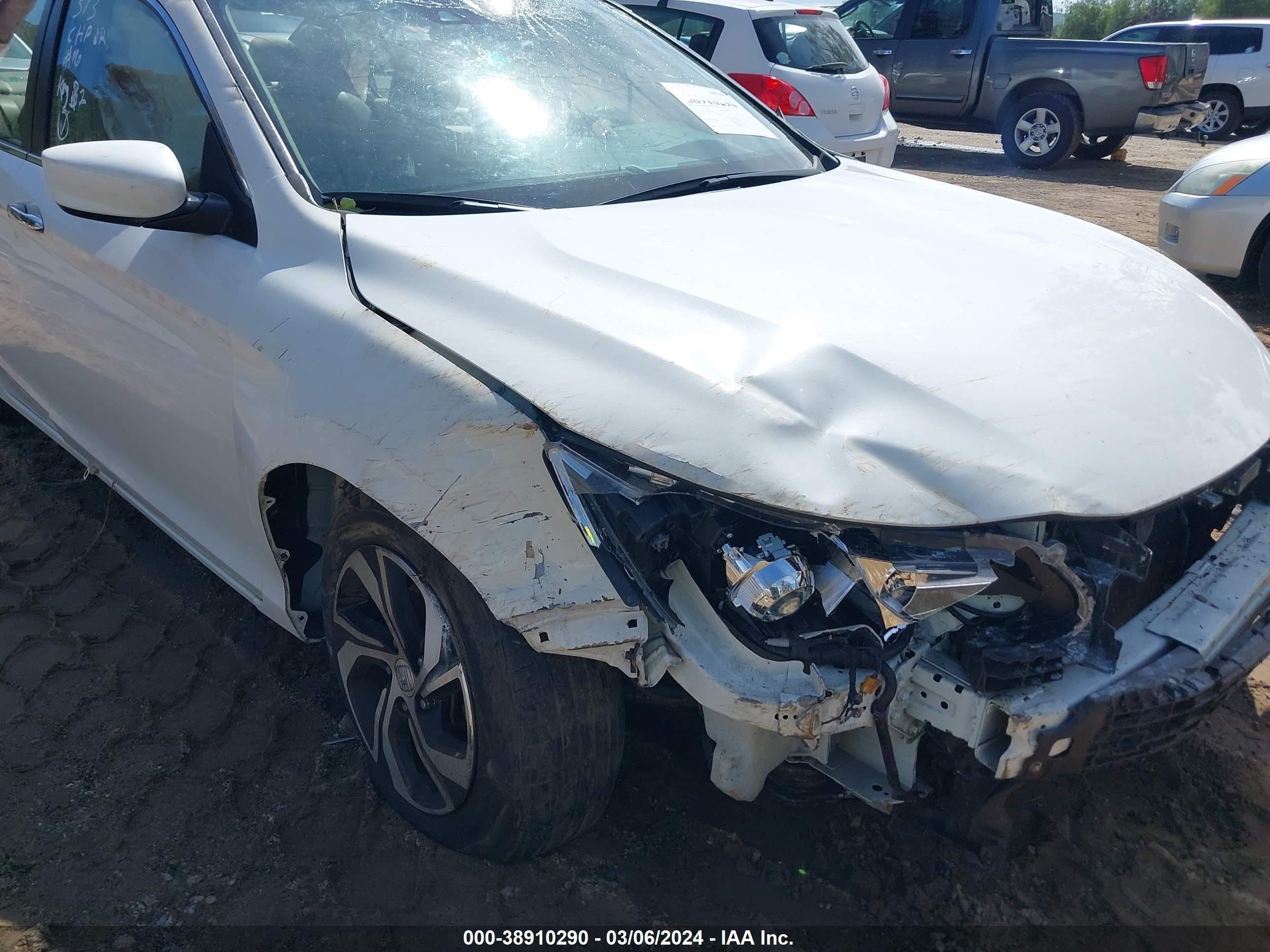 Photo 11 VIN: 1HGCR2F48GA098385 - HONDA ACCORD 