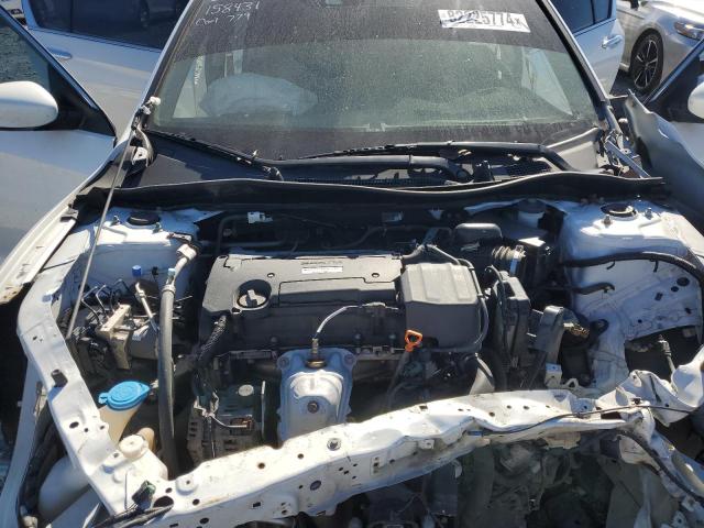 Photo 10 VIN: 1HGCR2F4XHA108741 - HONDA ACCORD LX 