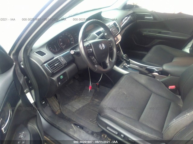 Photo 4 VIN: 1HGCR2F50DA033034 - HONDA ACCORD SDN 