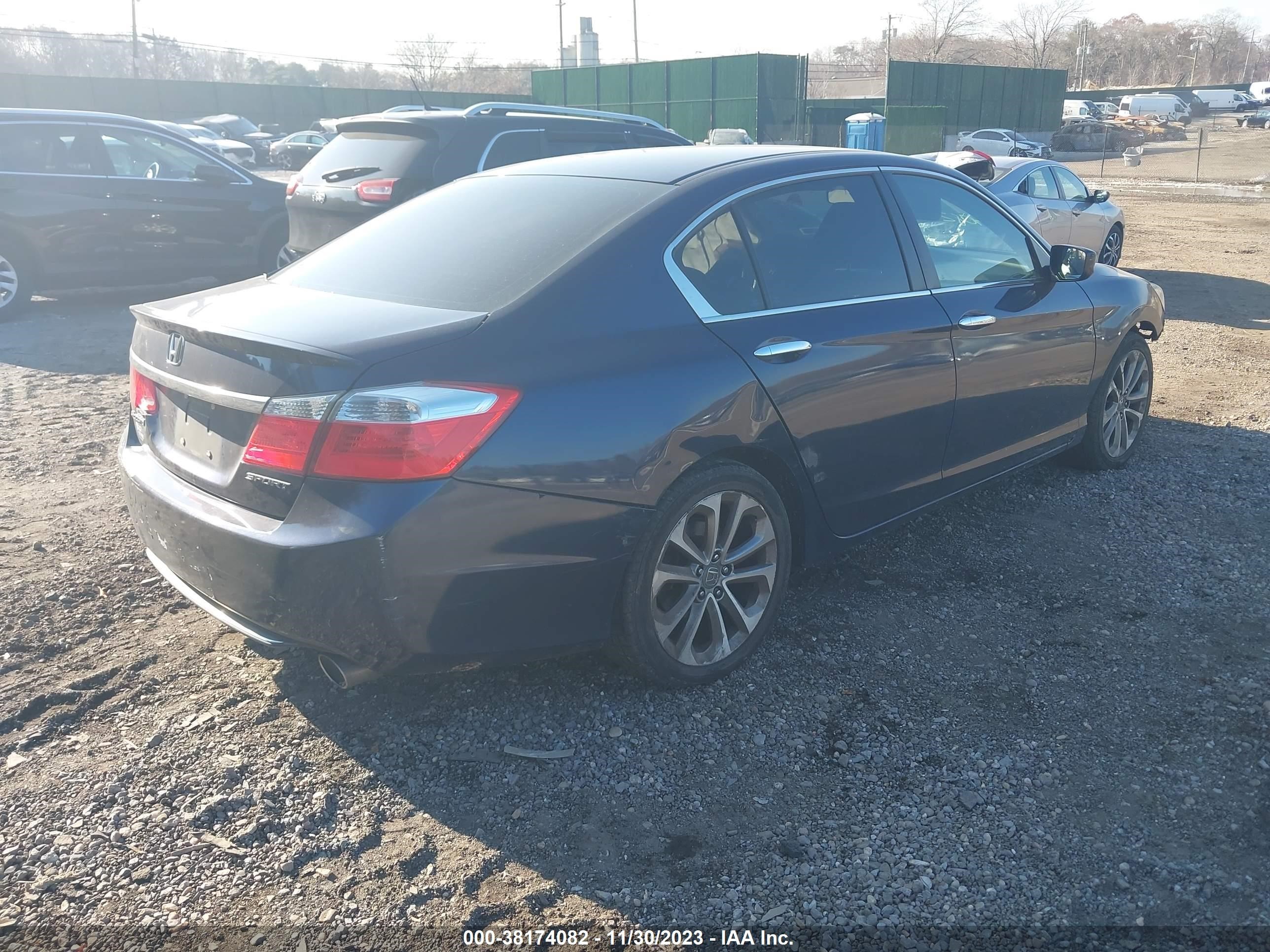 Photo 3 VIN: 1HGCR2F50DA243357 - HONDA ACCORD 