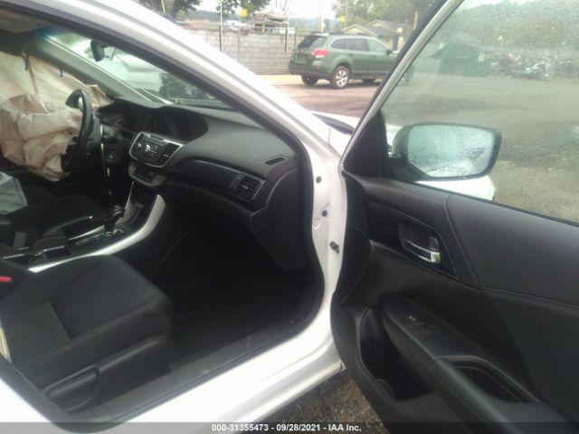 Photo 4 VIN: 1HGCR2F50EA004781 - HONDA ACCORD SEDAN 