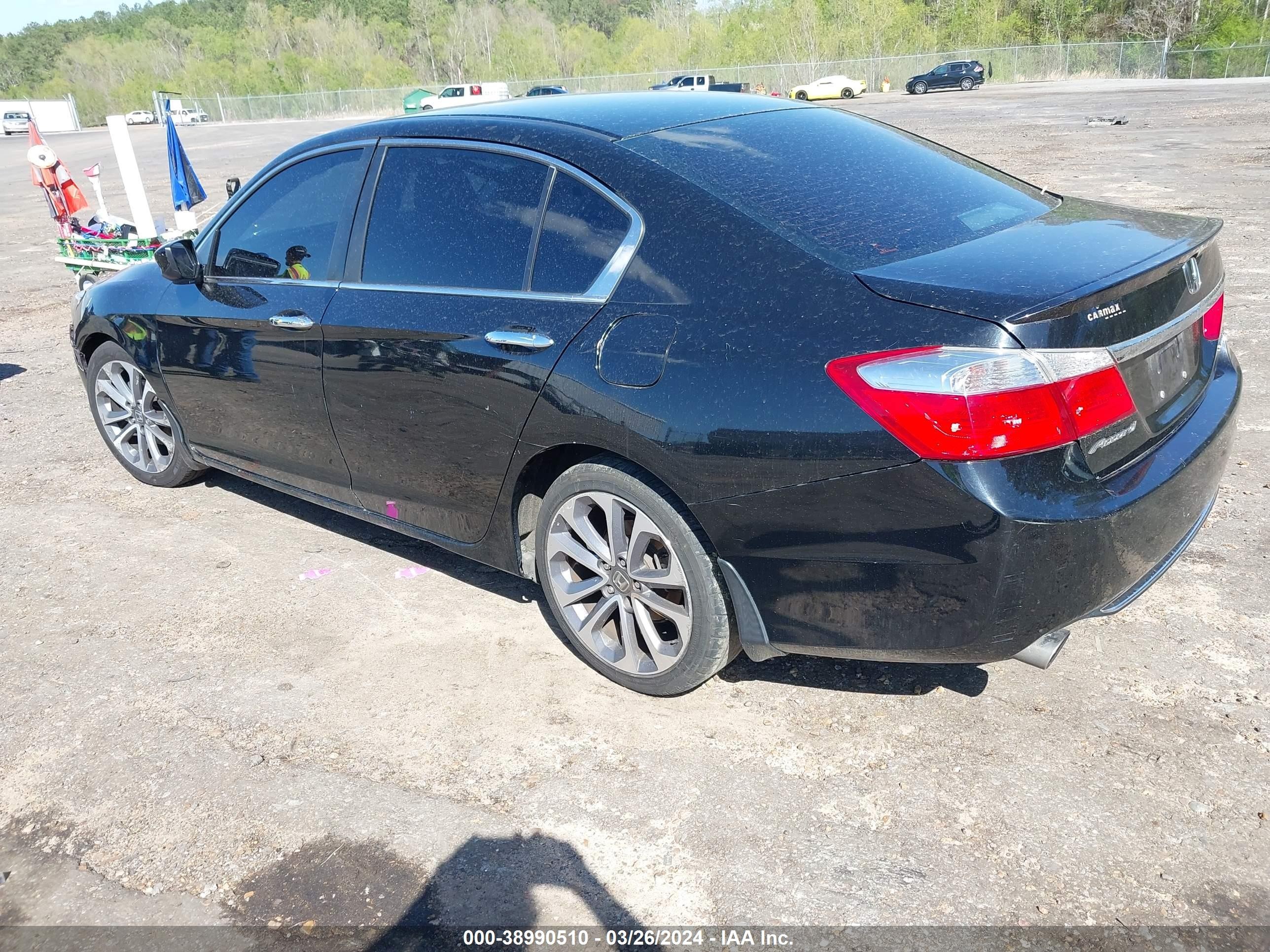 Photo 2 VIN: 1HGCR2F50EA058954 - HONDA ACCORD 