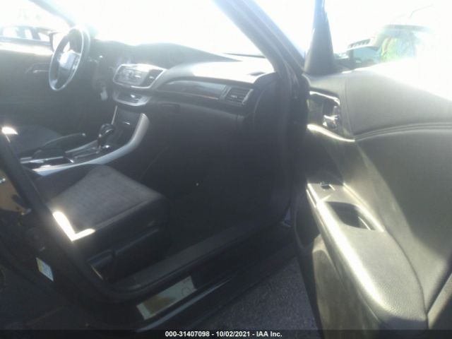 Photo 4 VIN: 1HGCR2F50EA073079 - HONDA ACCORD SEDAN 