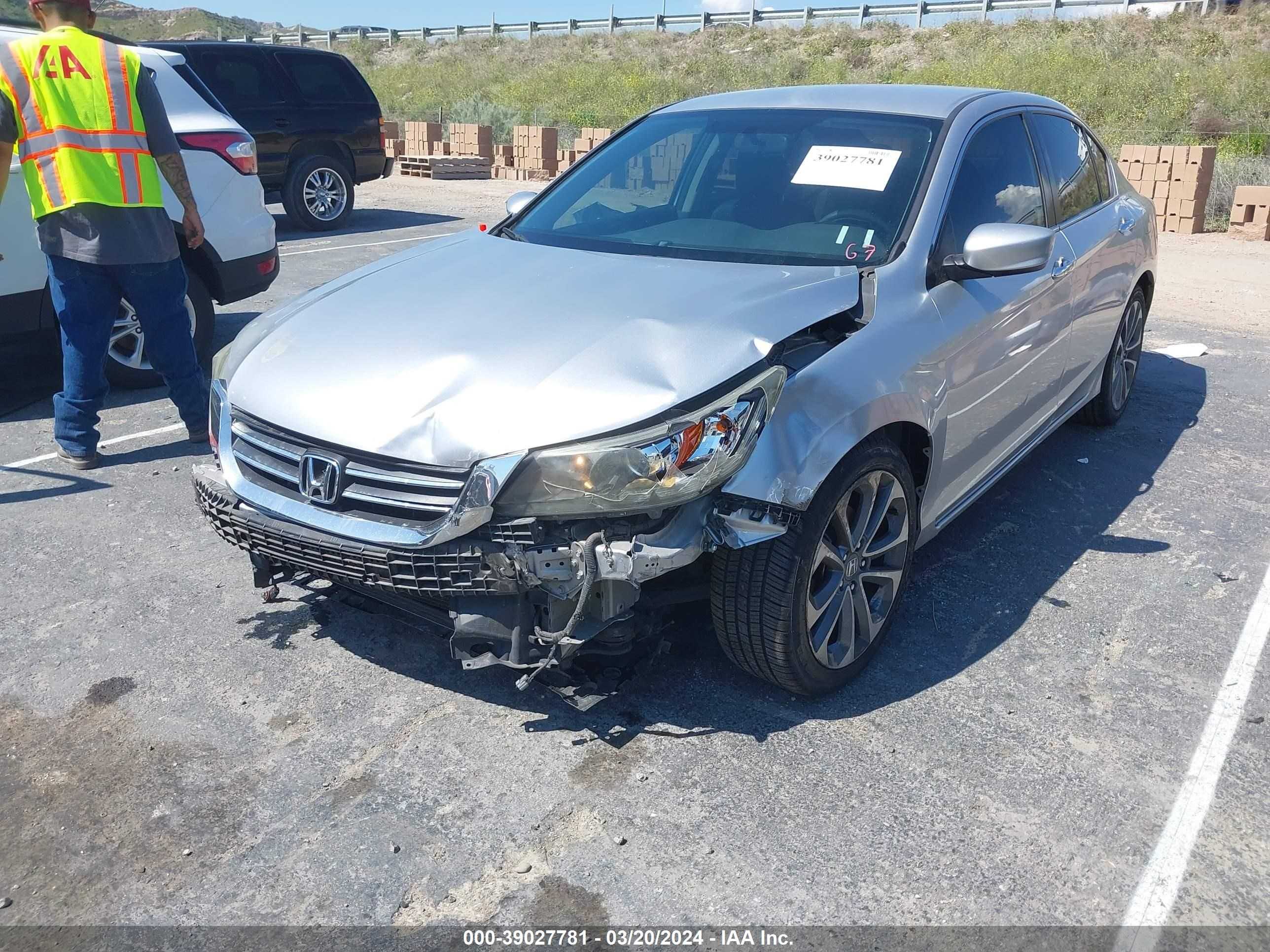 Photo 5 VIN: 1HGCR2F50EA090061 - HONDA ACCORD 