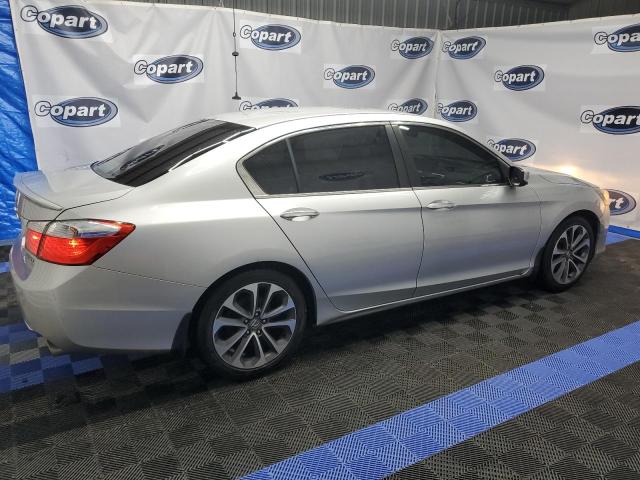 Photo 2 VIN: 1HGCR2F50FA152494 - HONDA ACCORD 