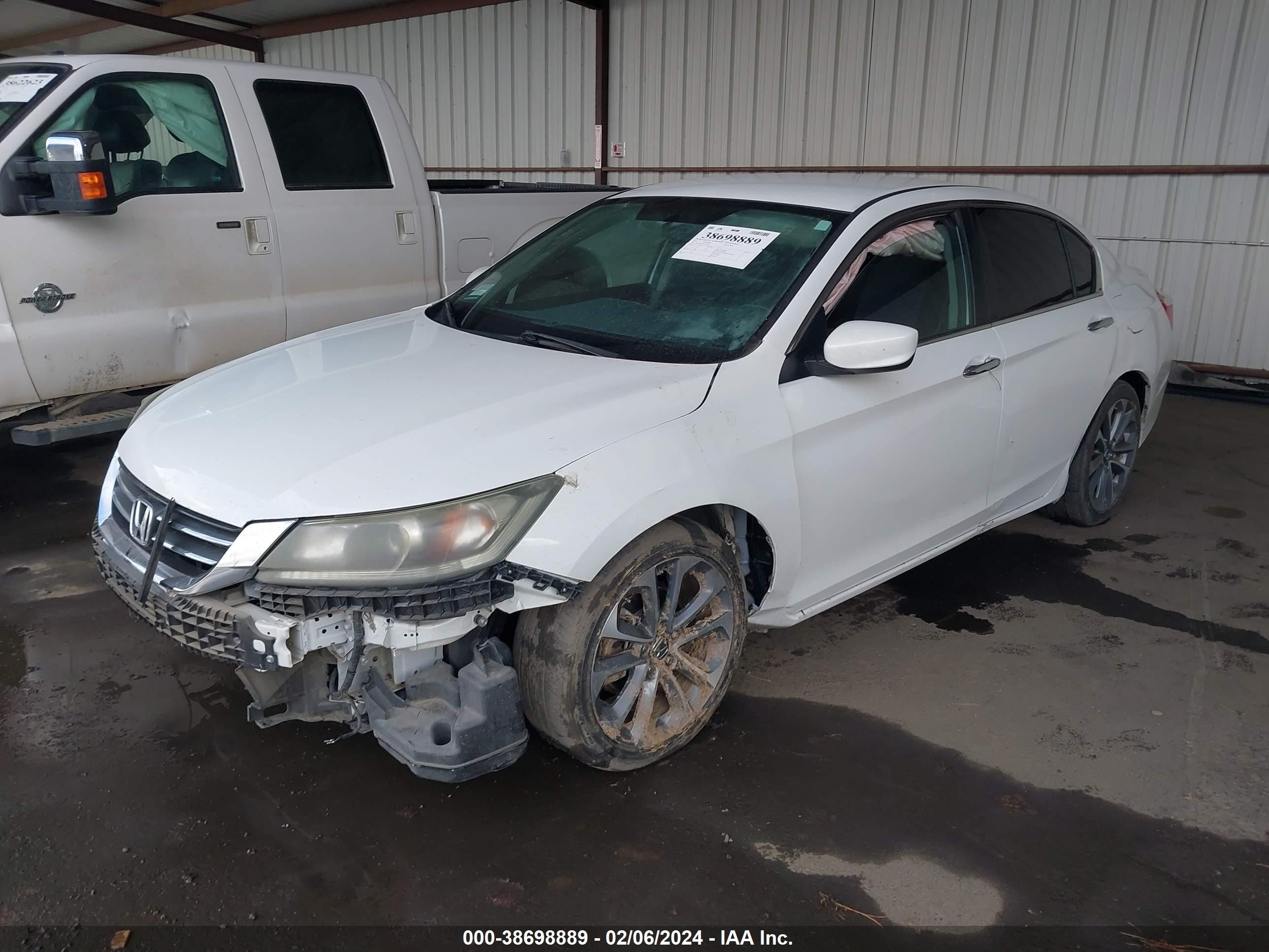 Photo 1 VIN: 1HGCR2F50FA156383 - HONDA ACCORD 