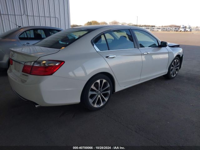 Photo 3 VIN: 1HGCR2F50FA263126 - HONDA ACCORD 