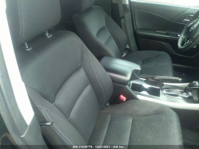 Photo 4 VIN: 1HGCR2F50FA263806 - HONDA ACCORD SEDAN 