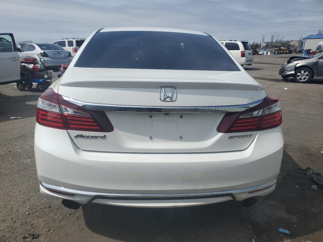 Photo 5 VIN: 1HGCR2F50GA018439 - HONDA ACCORD 