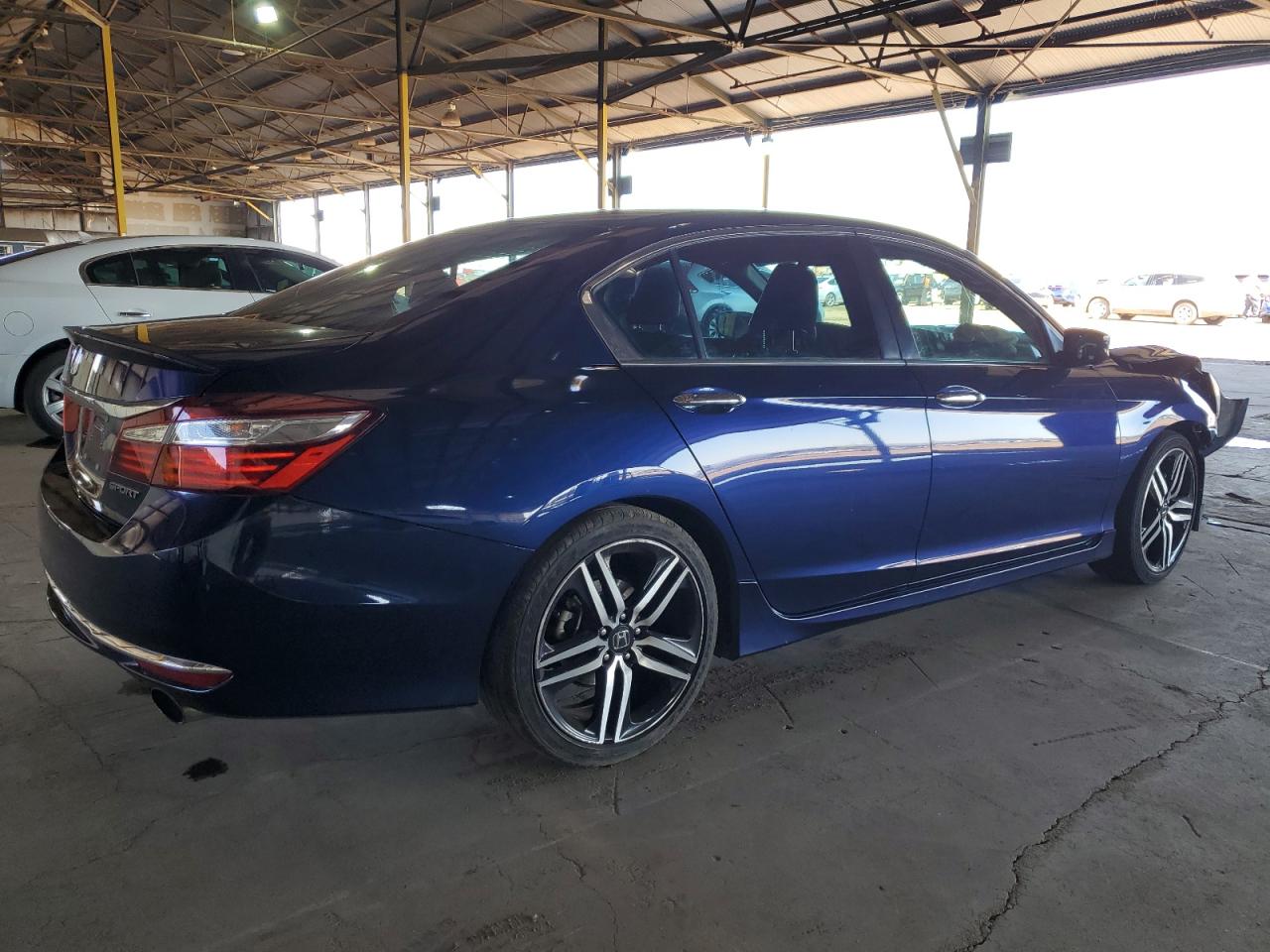 Photo 2 VIN: 1HGCR2F50GA031515 - HONDA ACCORD 