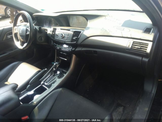 Photo 4 VIN: 1HGCR2F50GA041560 - HONDA ACCORD SEDAN 