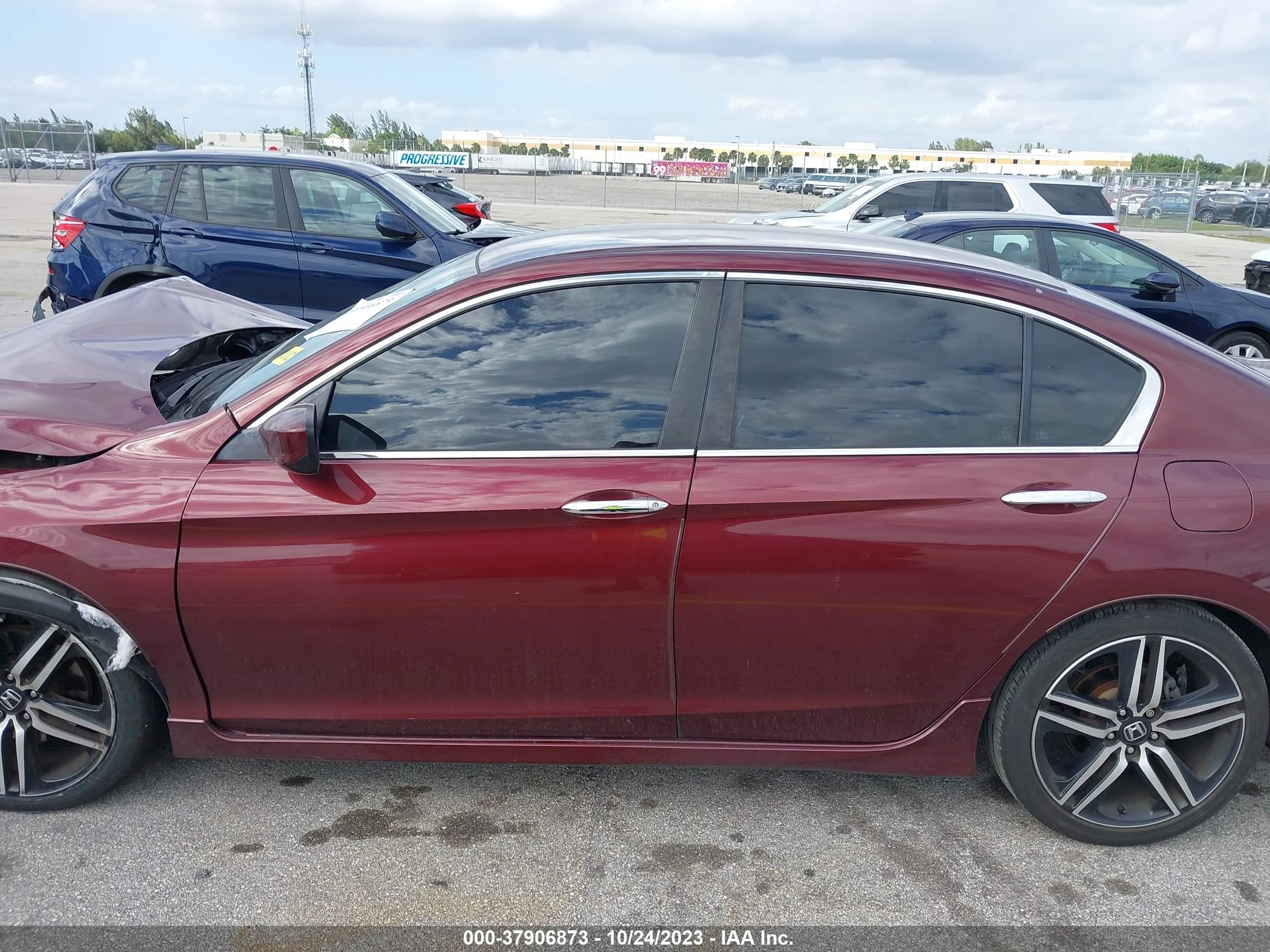 Photo 13 VIN: 1HGCR2F50GA051358 - HONDA ACCORD 