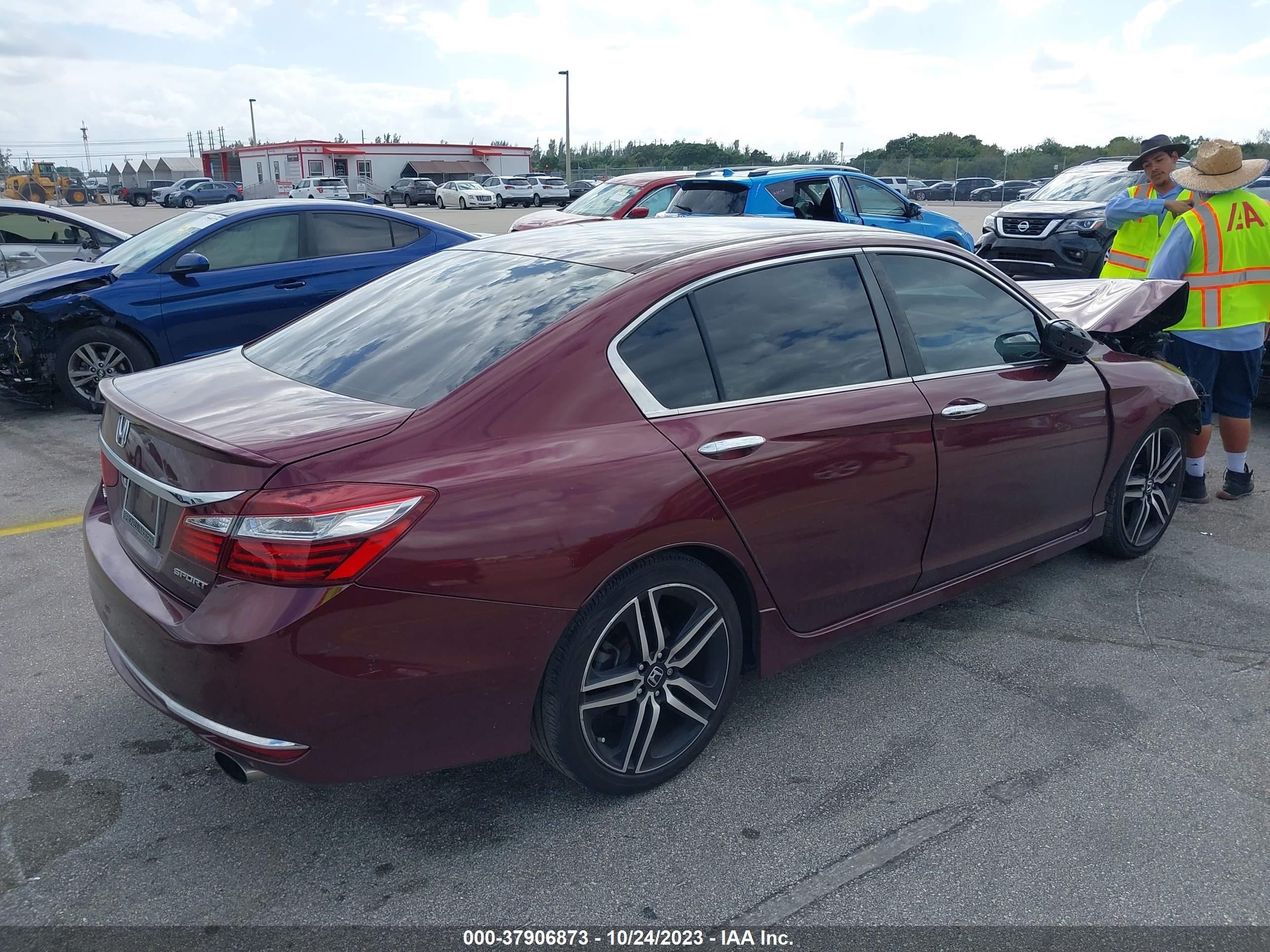 Photo 3 VIN: 1HGCR2F50GA051358 - HONDA ACCORD 