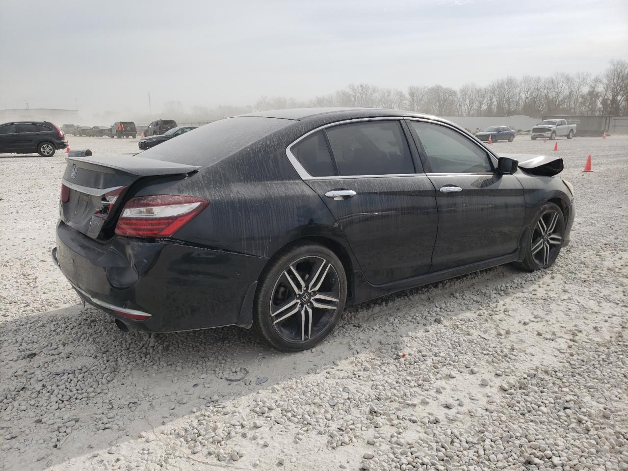 Photo 2 VIN: 1HGCR2F50GA082805 - HONDA ACCORD 