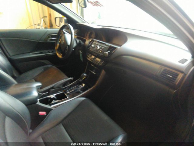 Photo 4 VIN: 1HGCR2F50GA095490 - HONDA ACCORD SEDAN 