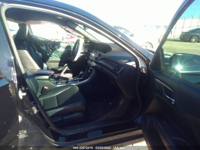 Photo 4 VIN: 1HGCR2F50GA117228 - HONDA ACCORD SEDAN 