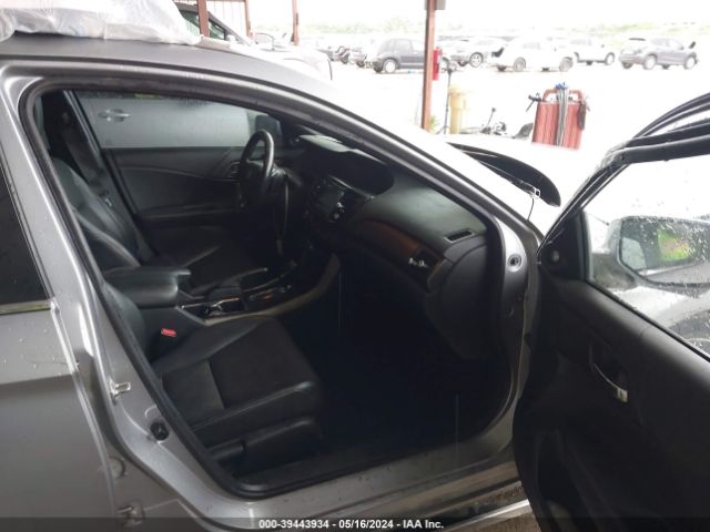 Photo 4 VIN: 1HGCR2F50GA803463 - HONDA ACCORD 