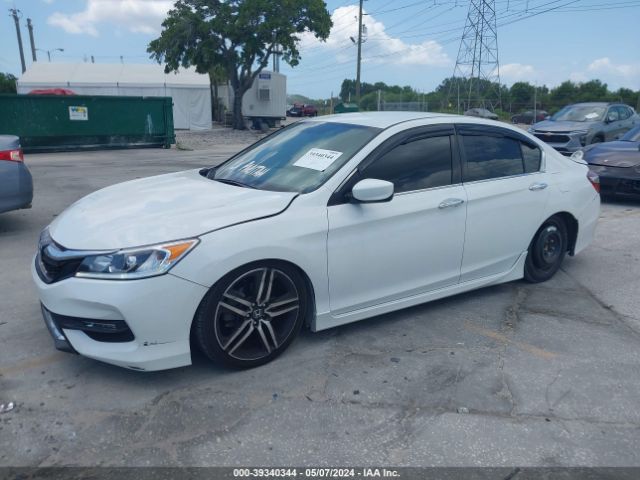 Photo 1 VIN: 1HGCR2F50HA063687 - HONDA ACCORD 