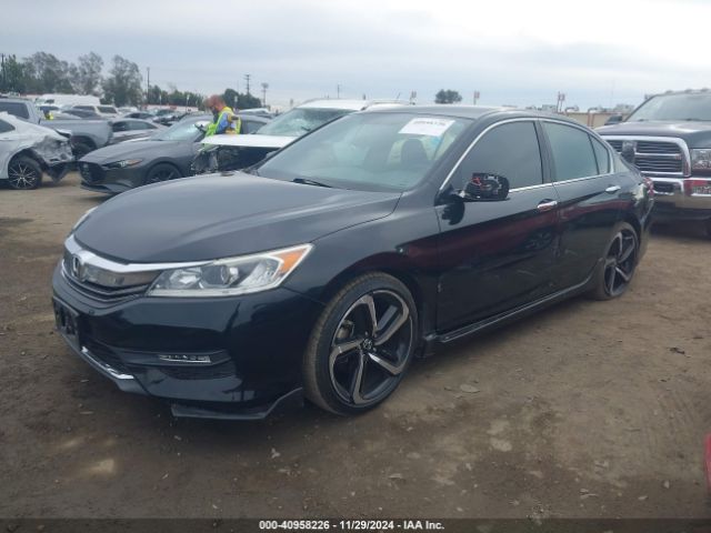 Photo 1 VIN: 1HGCR2F50HA182632 - HONDA ACCORD 