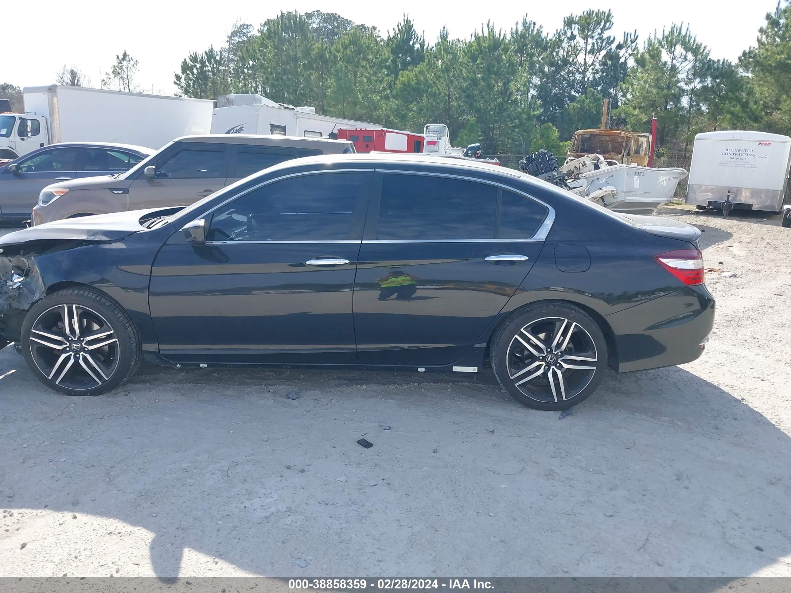 Photo 13 VIN: 1HGCR2F50HA281693 - HONDA ACCORD 