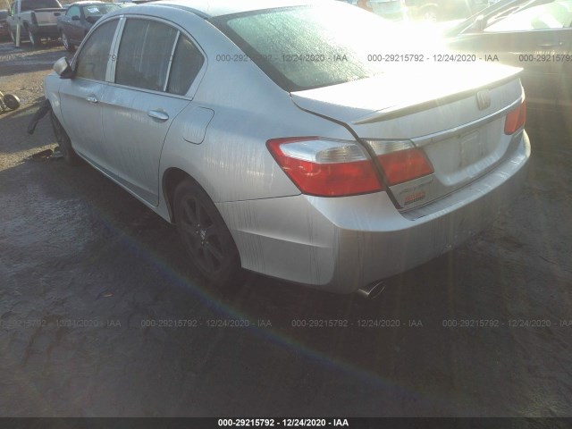 Photo 2 VIN: 1HGCR2F51DA068892 - HONDA ACCORD SDN 