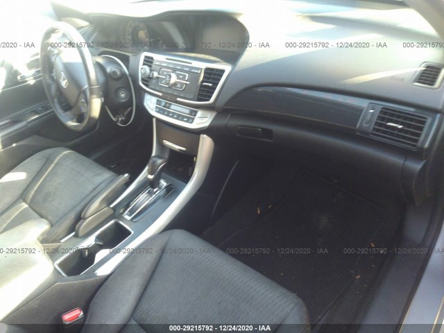 Photo 4 VIN: 1HGCR2F51DA068892 - HONDA ACCORD SDN 