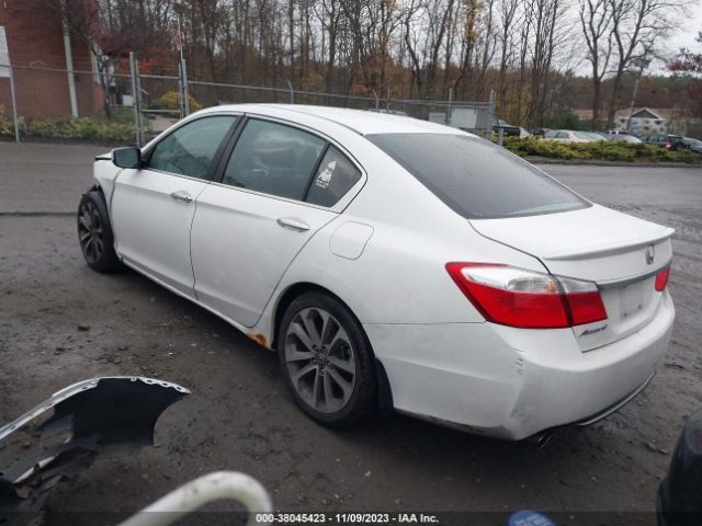 Photo 2 VIN: 1HGCR2F51DA156888 - HONDA ACCORD SDN 