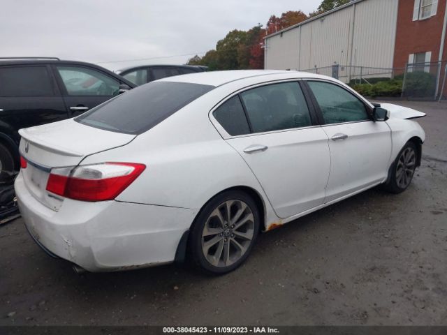 Photo 3 VIN: 1HGCR2F51DA156888 - HONDA ACCORD SDN 