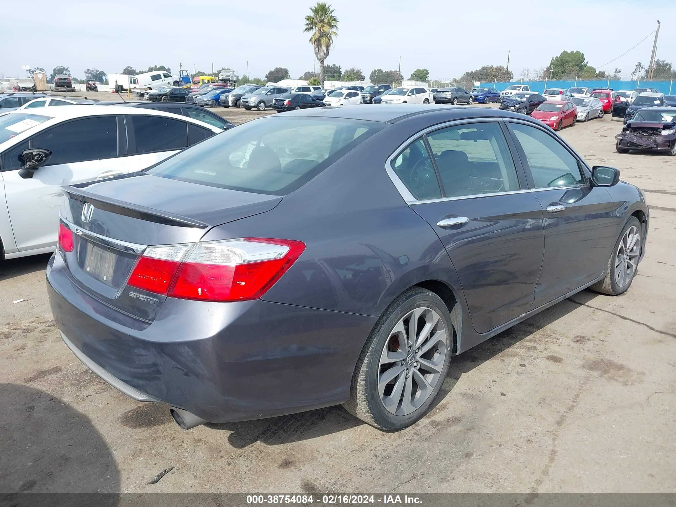 Photo 3 VIN: 1HGCR2F51EA230277 - HONDA ACCORD 