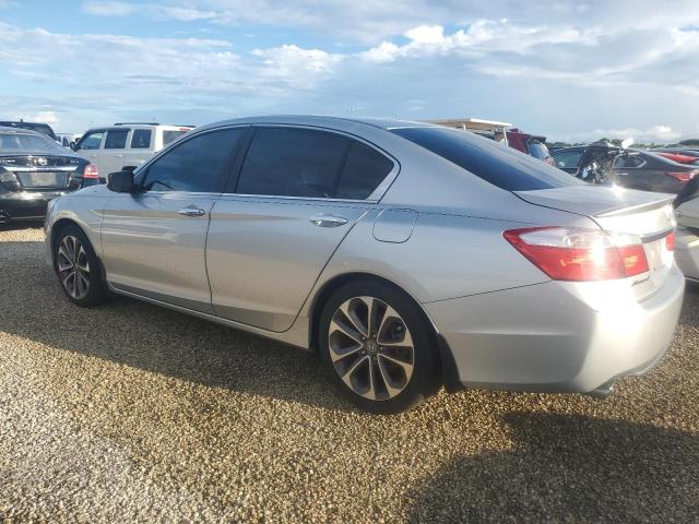 Photo 1 VIN: 1HGCR2F51FA042618 - HONDA ACCORD SPO 