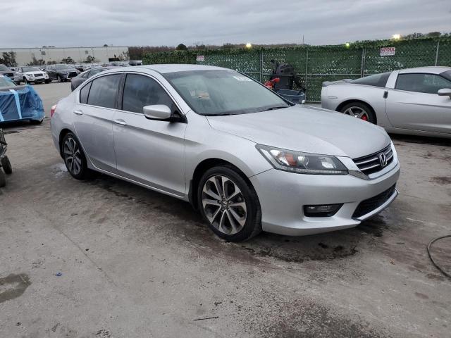 Photo 3 VIN: 1HGCR2F51FA159339 - HONDA ACCORD 