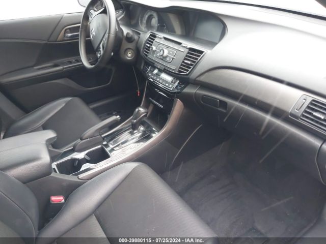 Photo 4 VIN: 1HGCR2F51GA027358 - HONDA ACCORD 