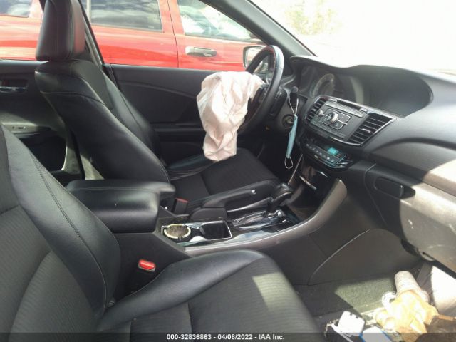 Photo 4 VIN: 1HGCR2F51GA049697 - HONDA ACCORD SEDAN 