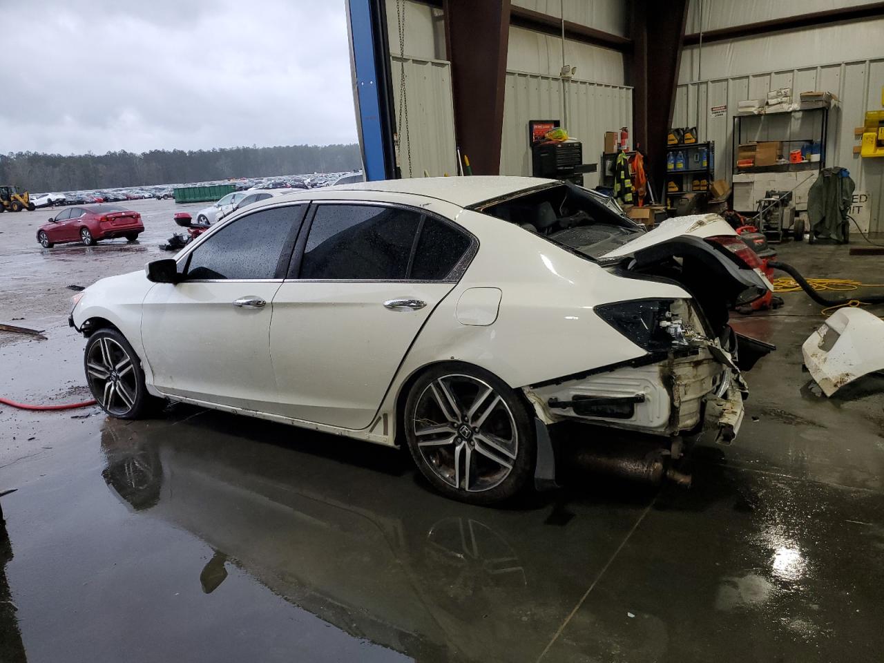 Photo 1 VIN: 1HGCR2F51GA054415 - HONDA ACCORD 