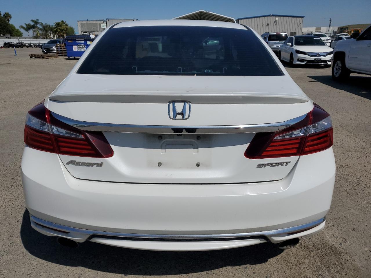 Photo 5 VIN: 1HGCR2F51GA139111 - HONDA ACCORD 