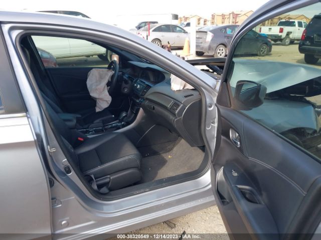 Photo 4 VIN: 1HGCR2F51GA210971 - HONDA ACCORD 