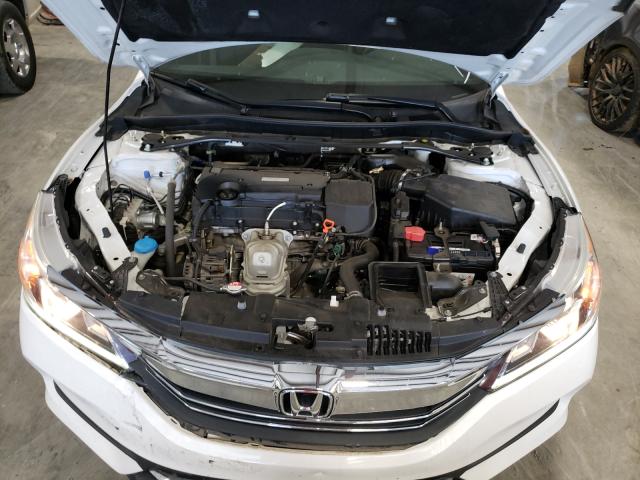 Photo 6 VIN: 1HGCR2F51HA012523 - HONDA ACCORD SPO 